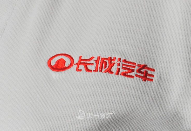 T恤左前胸刺繡立體LOGO